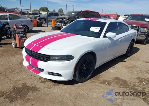 2019 Dodge Charger Sxt Rwd z USA, uszkodzony, nr VIN 2C3CDXBG8KH703143